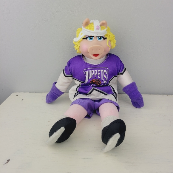 Miss Piggy Vintage Doll 1995 Muppets McDonalds NHL Collaboration - Picture 4 of 15